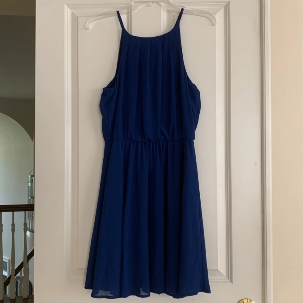 Dress (medium)